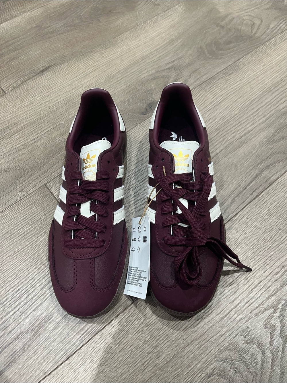 Aritzia Adidas Maroon Sambas - Picture 4 of 4